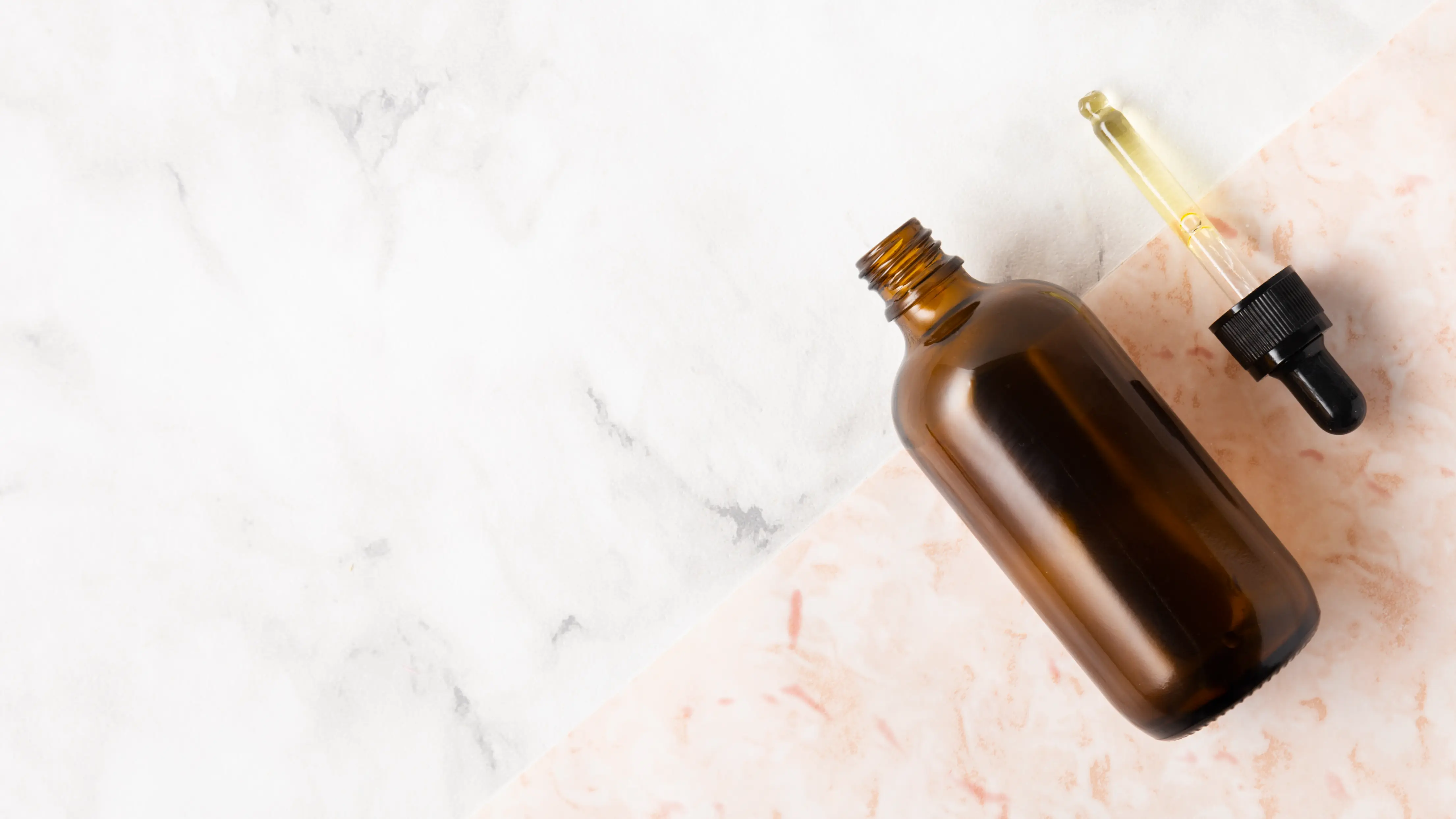 Best Davana Oil For Aromatherapy and Cosmetics