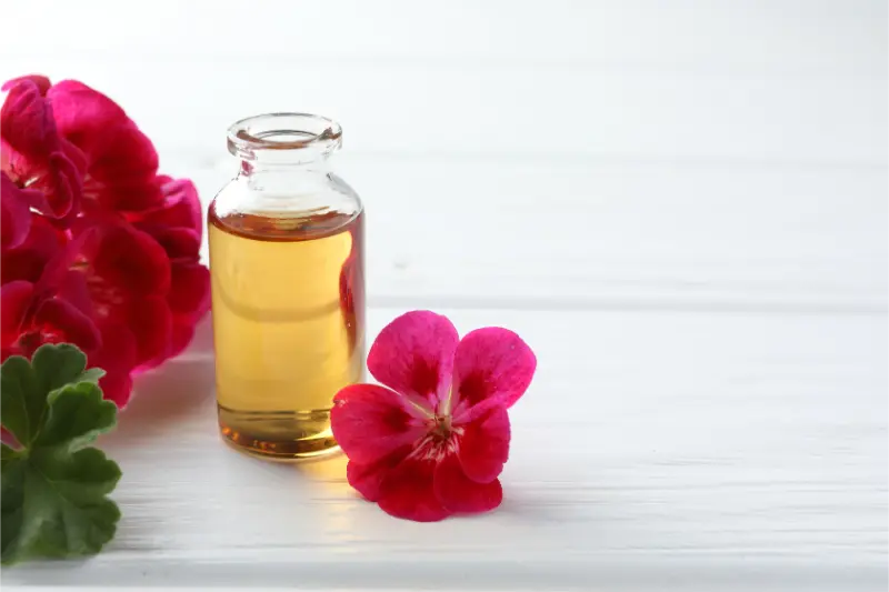 Geraniol Oil